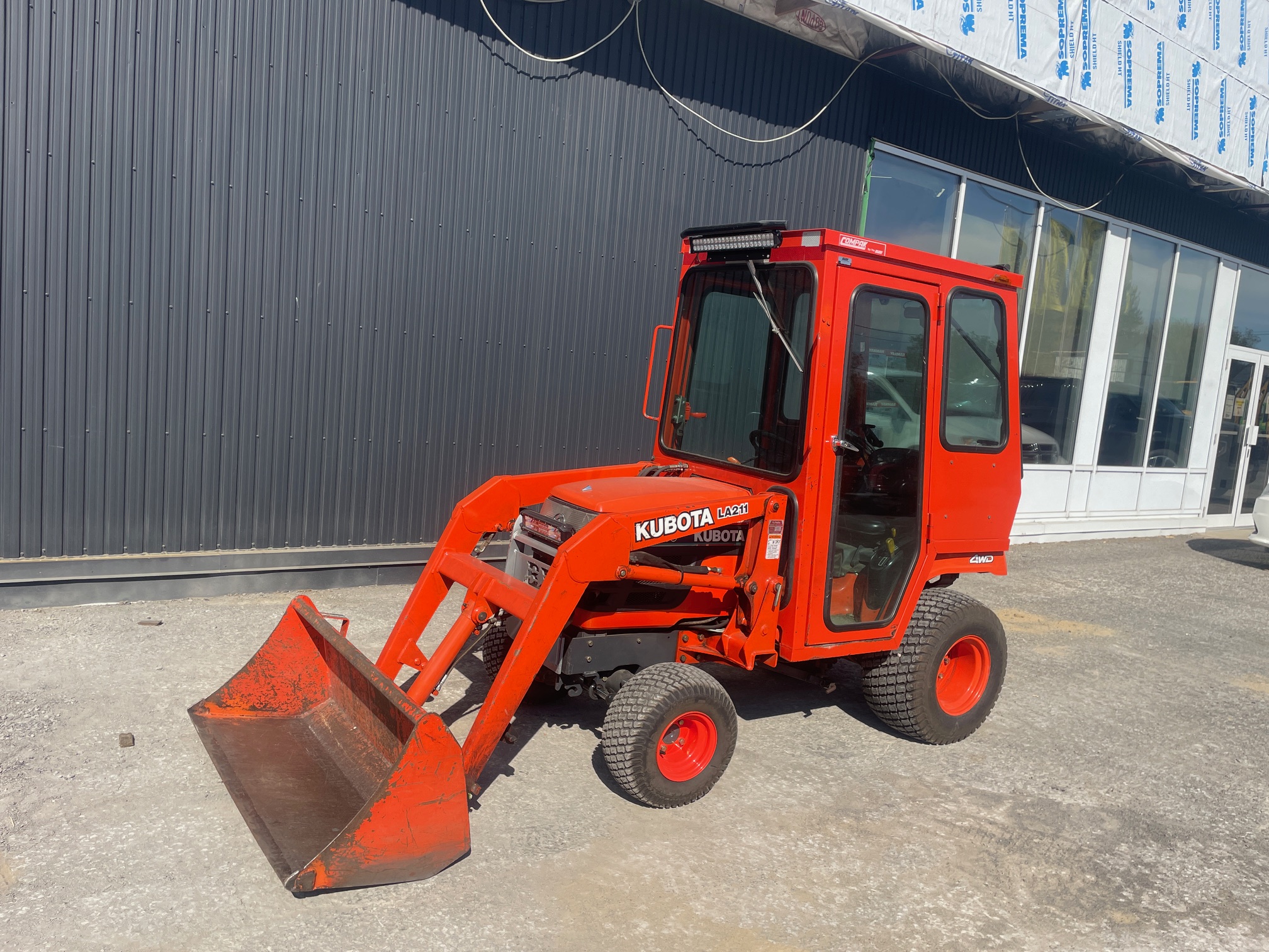 KUBOTA bx2200
