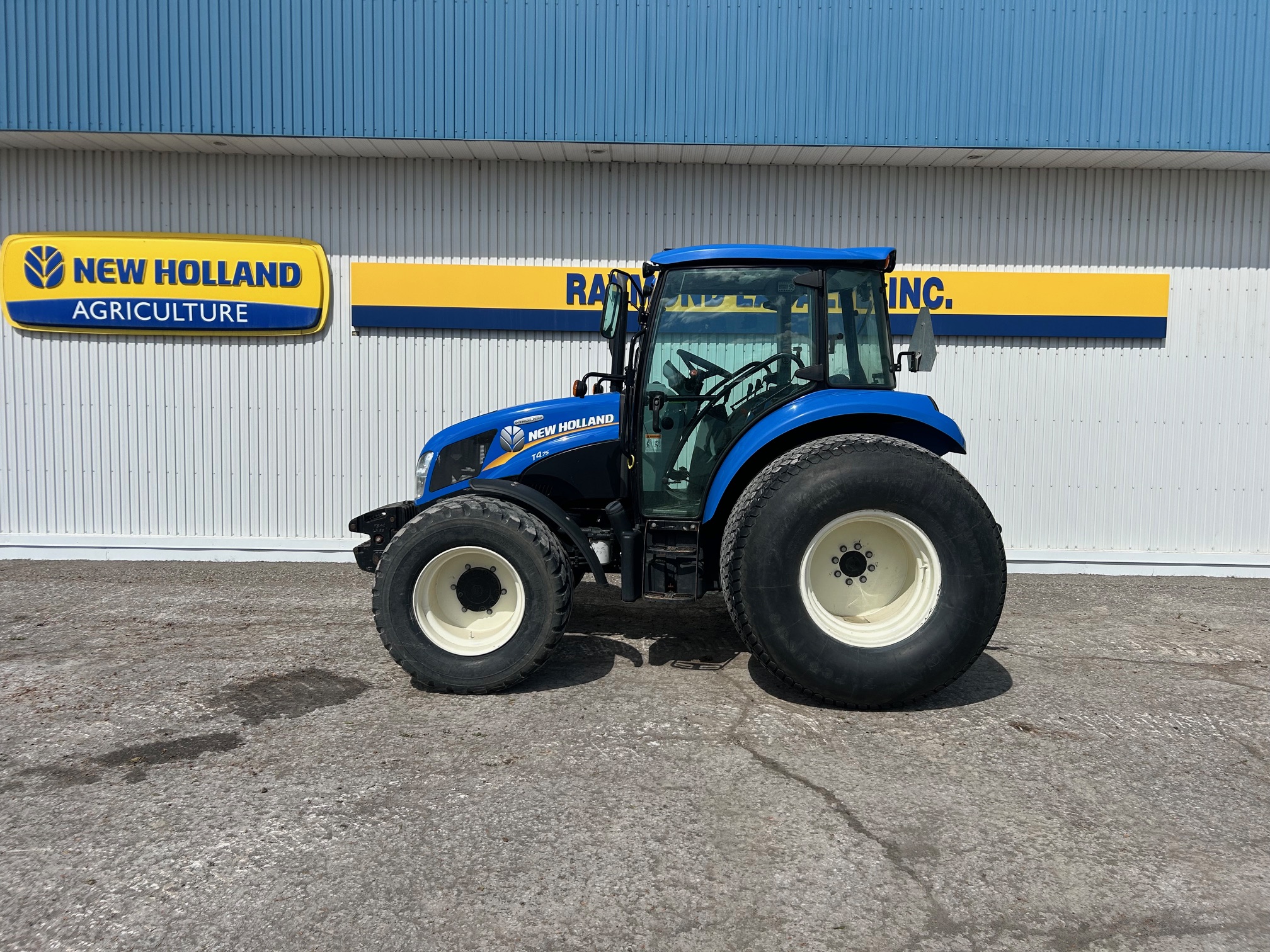 NEW HOLLAND T4-75